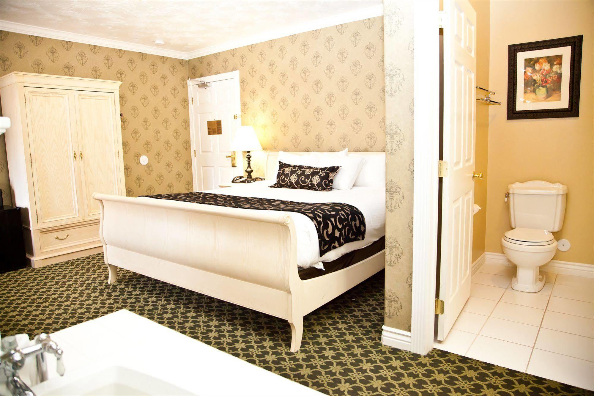 Canyons Boutique - A Canyons Collection 3*